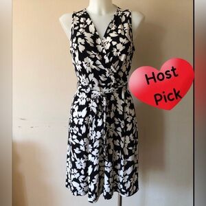 LOFT Black and White Floral Dress👗Size Small Petite